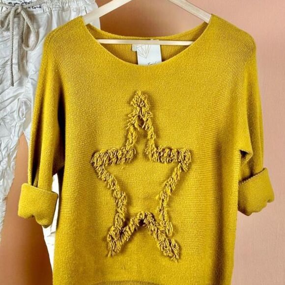 Made in Italy Star Sweater - Picture 5 of 5